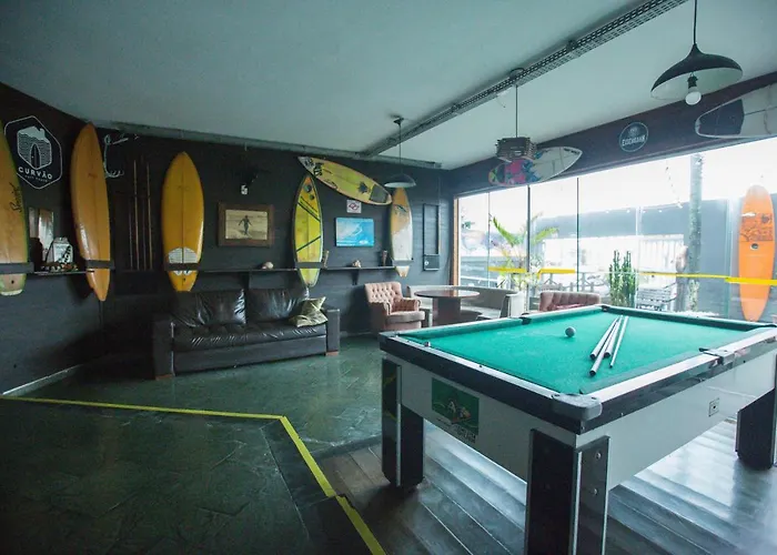 Curvão Surf House